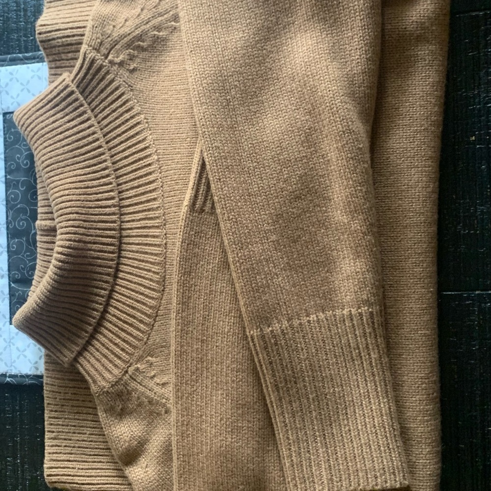 Carmel Aritzia Babaton sweater